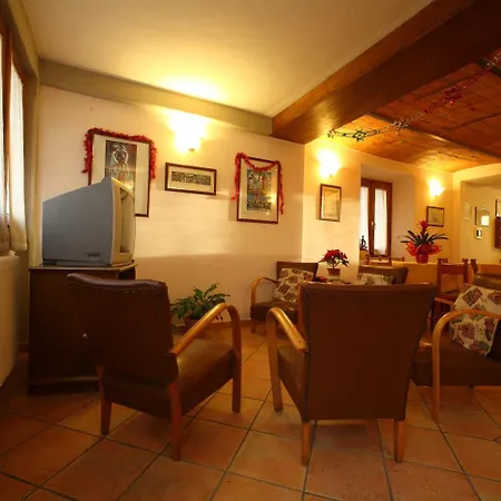 Ristorante Il Poggiolo Отель *