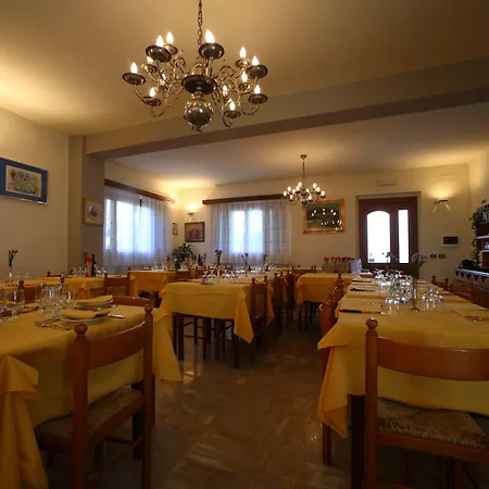 Ristorante Il Poggiolo Отель Сан-Марчелло-Пистойезе