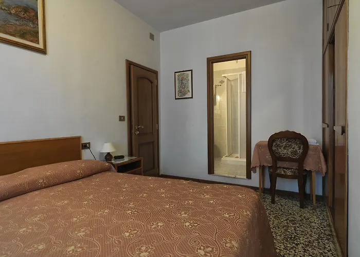 Otel Ristorante Il Poggiolo *